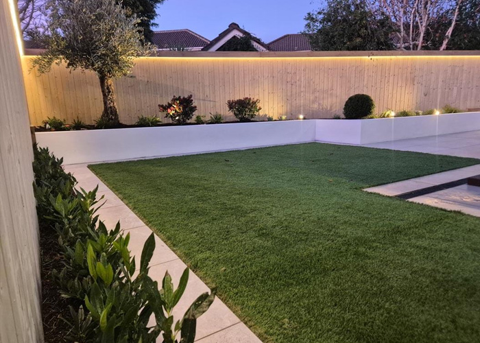 Garden with Artificial Grass